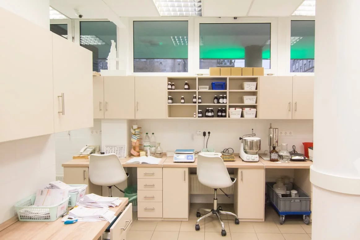 fehervar-gyogyszertar-kep-rolunk-4 (1)